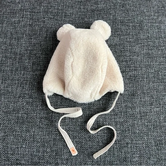 Native Fable Polar Bear Bonnet Size 2/3 Years